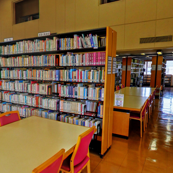 4号館　図書館