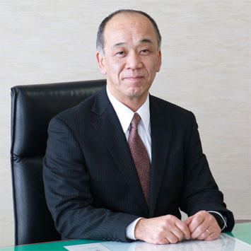 国際武道大学 学長 髙見 令英