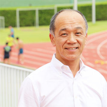 国際武道大学 学長 髙見 令英