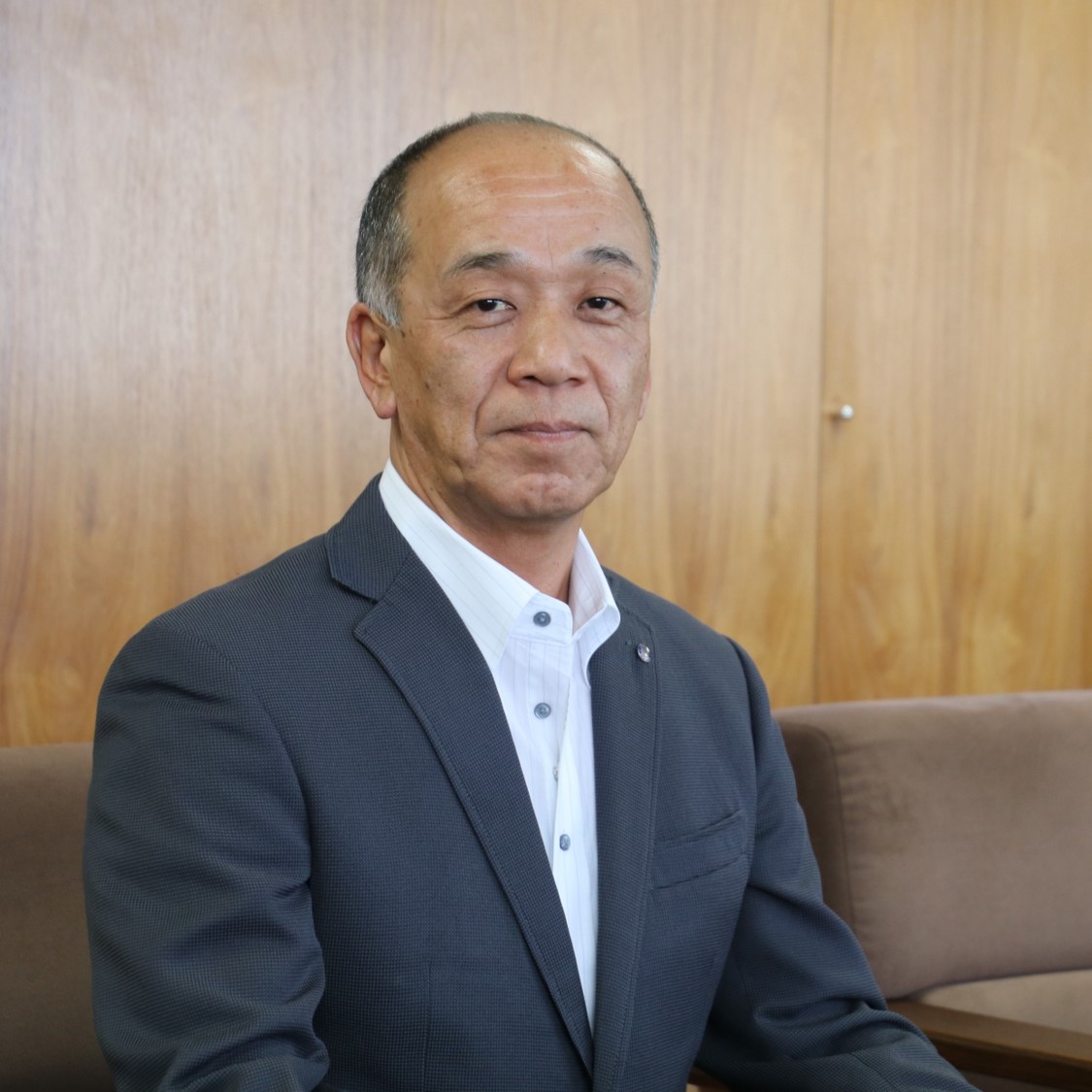 国際武道大学 学長 髙見 令英